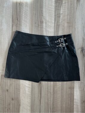 Zara Black Faux Leather Mini Skirt with Double Buckles